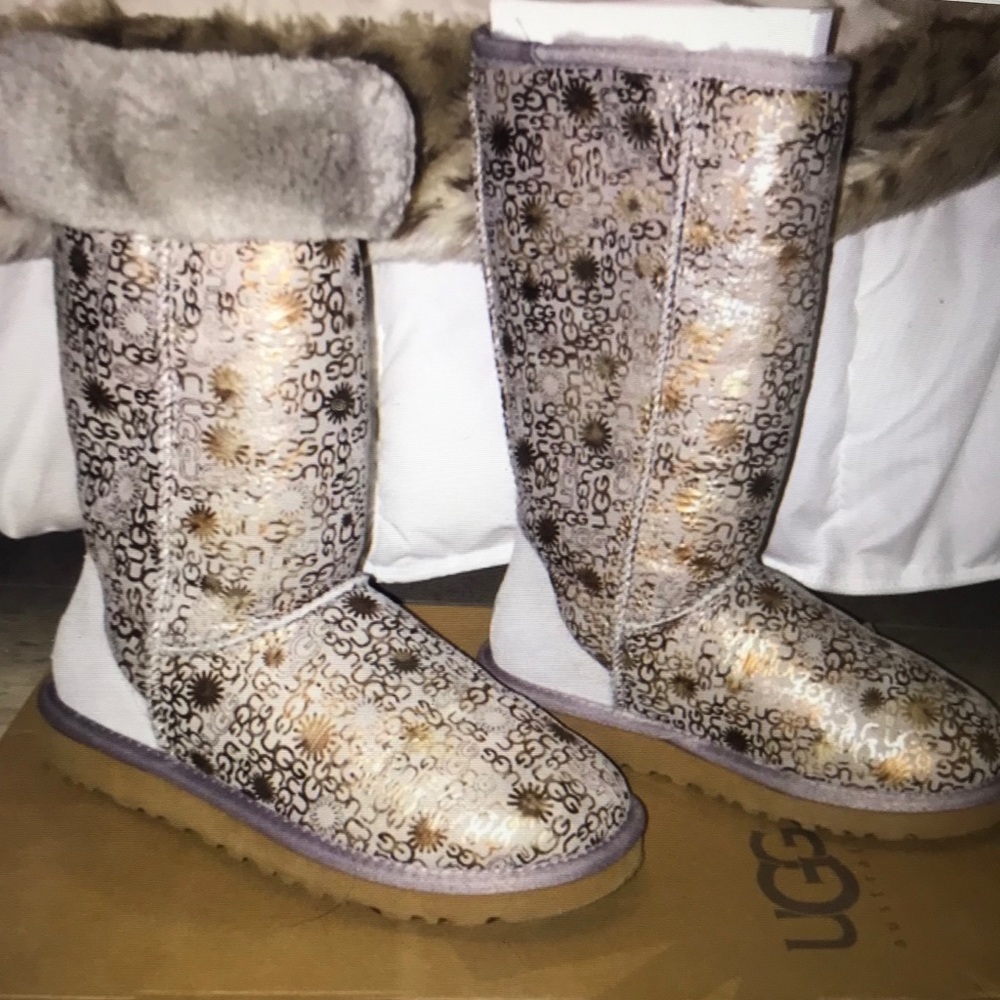 Wanted to Buy!  Help Searching UGG Fancy Metallic